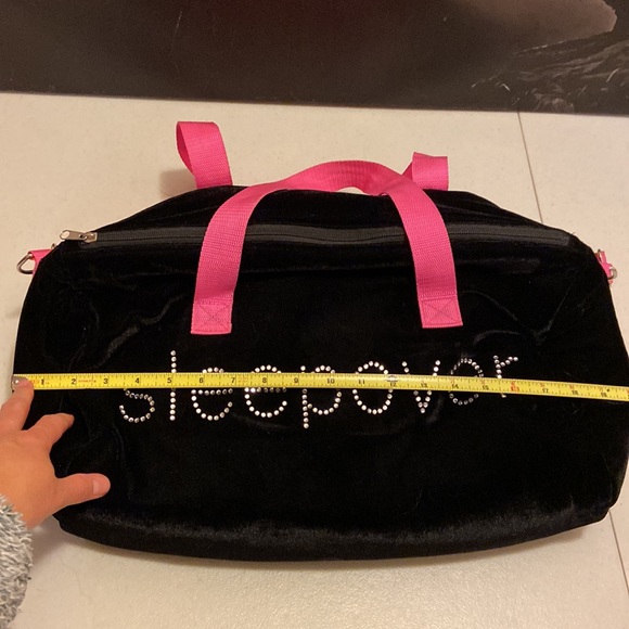 EUC Aldo black and pink velvet sleepover duffel bag - Picture 4 of 7